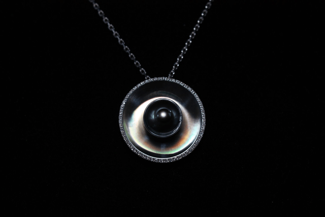 Pendentif “Hypnoss” – Argent 925, perle de Tahiti & oxydes de zirconium