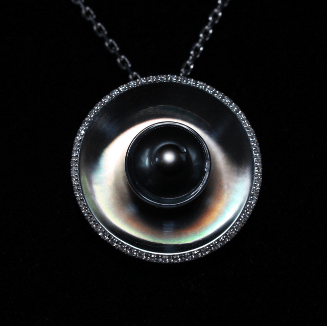Pendentif “Hypnoss” – Argent 925, perle de Tahiti & oxydes de zirconium